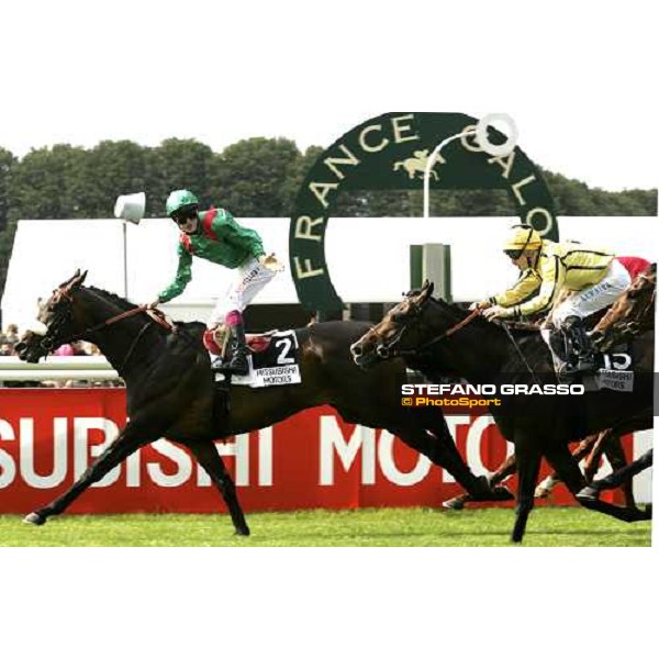 Cristhophe Soumillon on Darsi wins the Prix du Jockey Club Mitsubishi Motors Paris Chantilly, 4th june 2006 ph. Stefano Grasso