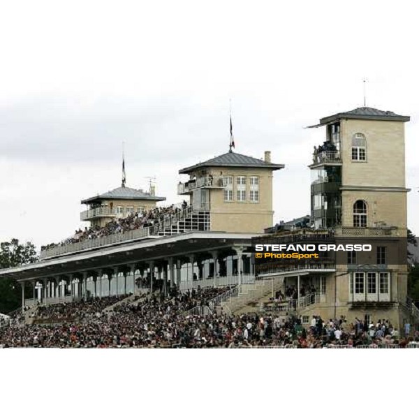 the Grandstand of Chantilly before the Prix du Jockey Club Mitsubishi Motors Paris Chantilly, 4th june 2006 ph. Stefano Grasso