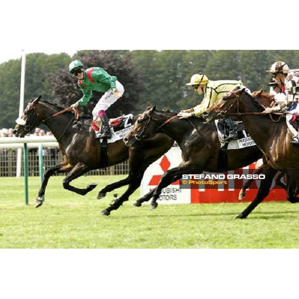 Cristhophe Soumillon on Darsi immediately after the line of the the Prix du Jockey Club Mitsubishi Motors Paris Chantilly, 4th june 2006 ph. Stefano Grasso