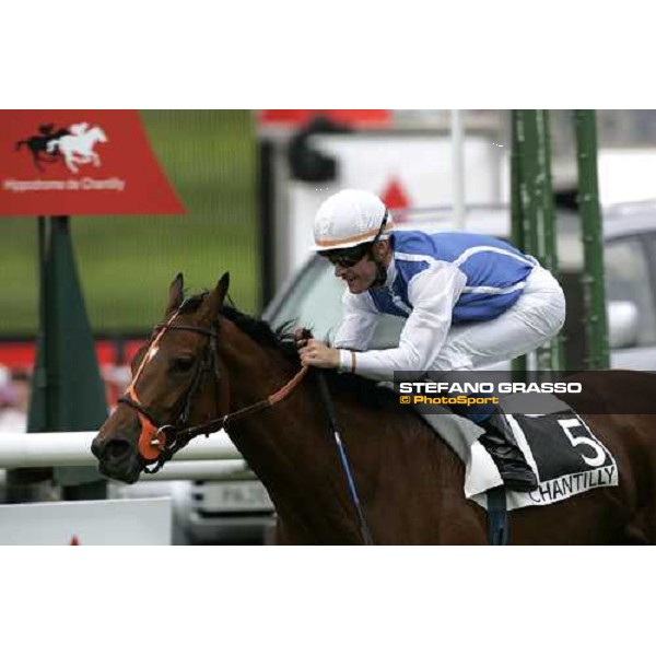 close up for Olivier Peslier on Impressionnante, winner of Prix de Sandrigham Mitsubishi Motors Paris Chantilly, 4th june 2006 ph. Stefano Grasso