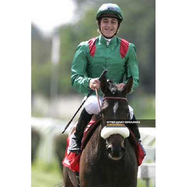 Christophe Soumillon comes back on Shamdala after winning the Gran Premio di Milano Milan, 18th june 2006 ph. Stefano Grasso