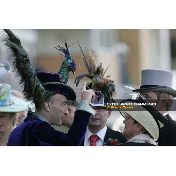 fashion hats in the royal enclosure Royal Ascot 1st day, 20th june 2006 ph. Stefano Grasso
