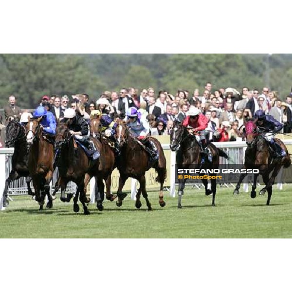 100 meters to the line of The Prince . Olivier Peslier on Oujia Board leads The Prince of Wales\'s Stakes and beats Frankie Dettori on Electrocutionist Royal Ascot, 2nd day, 21st june 2006 ph. Stefano Grasso