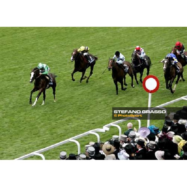 Mick Kinane on Jeremy wins the Jersey Stakes Royal Ascot, 2nd day, 21st june 2006 ph. Stefano Grasso