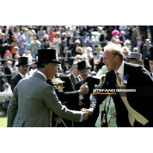 Prince Charles congratulates with Ed Dunlop after the triumph of Oujia Board in the Prince of Wales\'s stakes Royal Ascot, 2nd day, 21st june 2006 ph. Stefano Grasso