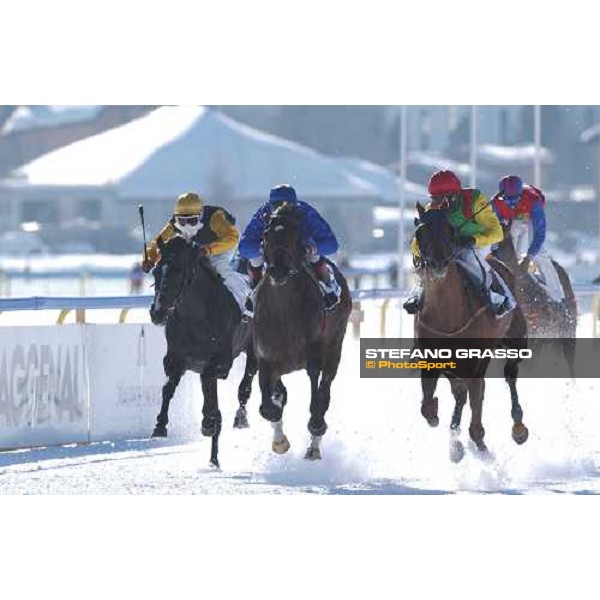 \'Robert Winston on Bressbee (at right) wins 64. Grosser Preis von St.Moritz - American Express S.Moritz, february 23 2003-ph.Stefano Grasso\' 