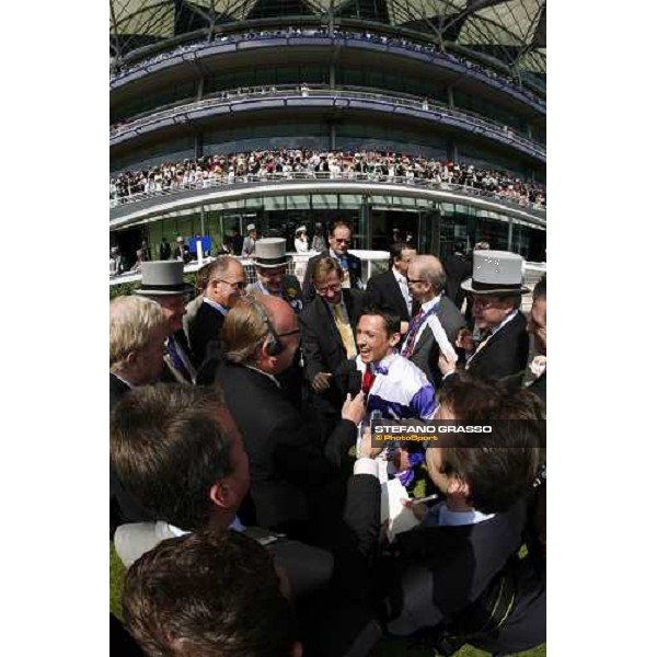 Frankie Dettori interviwed after his first success in the Royal Meeting 2006 Ascot, 4th day, 23rd june 2006 ph. Stefano Grasso