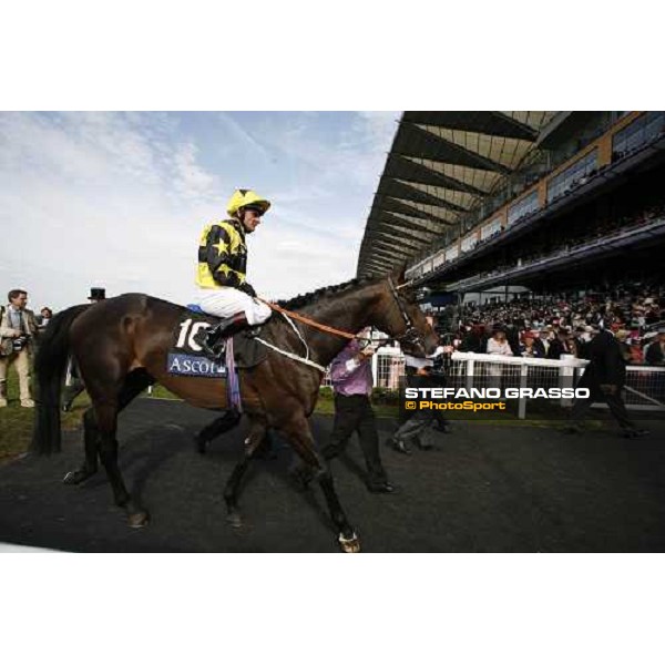 Kevin Darley on Soapy Danger comes back after winning the Queen\'s Vase Ascot, 4th day, 23rd june 2006 ph. Stefano Grasso