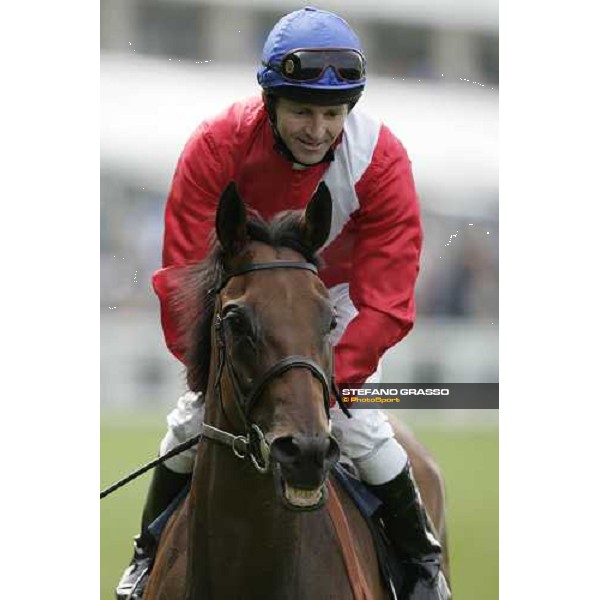Jimmy Fortune on Nannina comes back after winning the Coronation Stakes Ascot, 4th day, 23rd june 2006 ph. Stefano Grasso