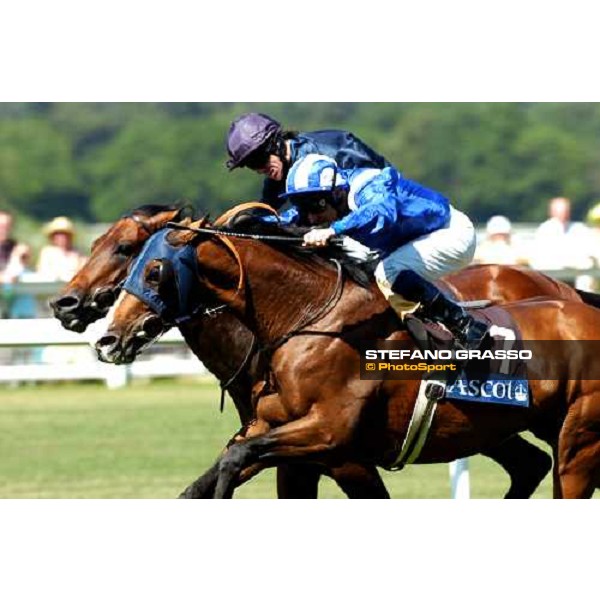 Richar Hills on Maraahel wins the Hardwicke Stakes beating Kieren Fallon on Mountain High Royal Ascot, 5th day 24 june 2006 ph. Stefano Grasso