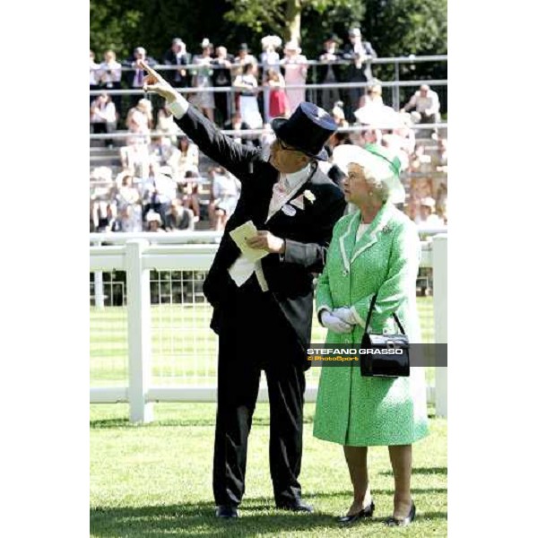 The Duke of Devonshire shows to the Queen the new grandstand of Ascot Royal Ascot, 5th day 24 june 2006 ph. Stefano Grasso