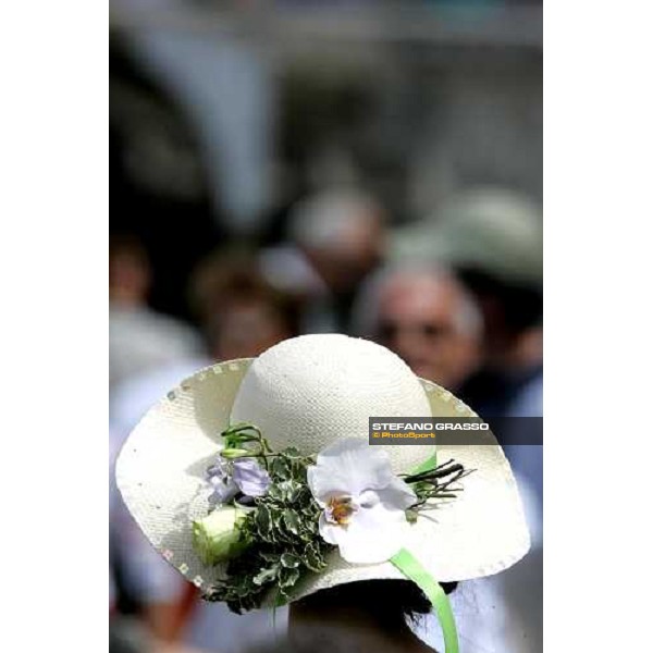 fashion hats at Gran Premio di Milano Milan, 18th june 2006 ph. Stefano Grasso