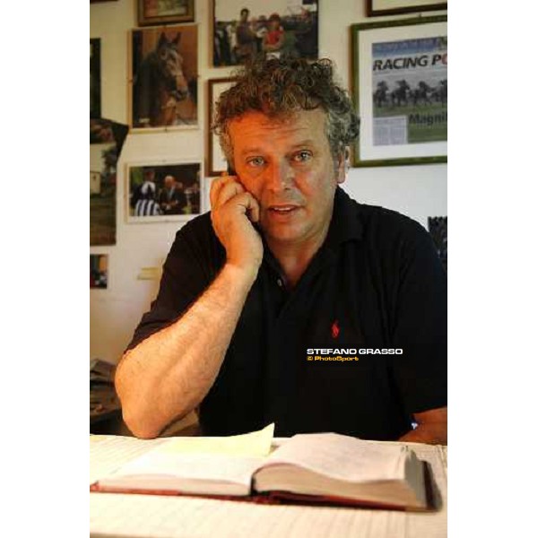 Valfredo Valiani in his office at Pisa San Rossore Pisa, 19th july 2006 ph. Stefano Grasso