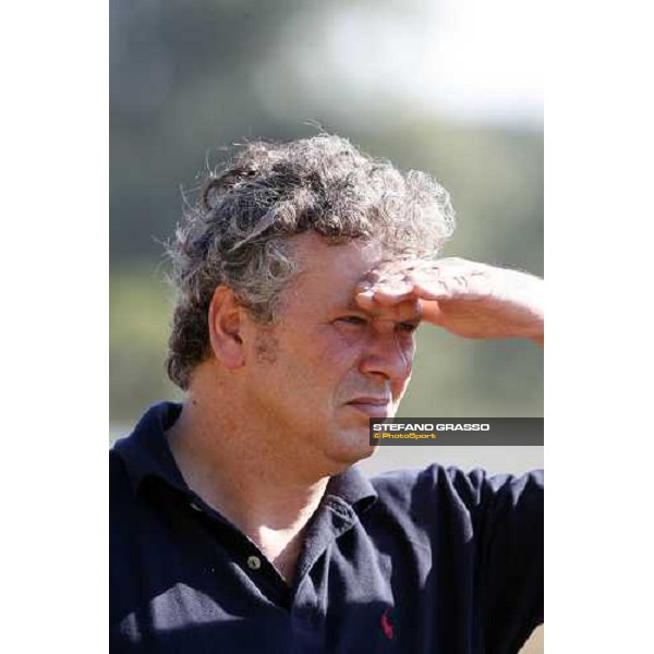 Valfredo Valiani looks the morning works at Pisa San Rossore Pisa, 19th july 2006 ph. Stefano Grasso