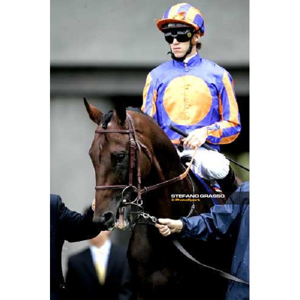 Christophe Soumillon enters in the track on Hurricane Run before the start of The King George Vi and Queen Elisabeth Diamond Stakes Ascot, 28th july 2006 ph. Stefano Grasso