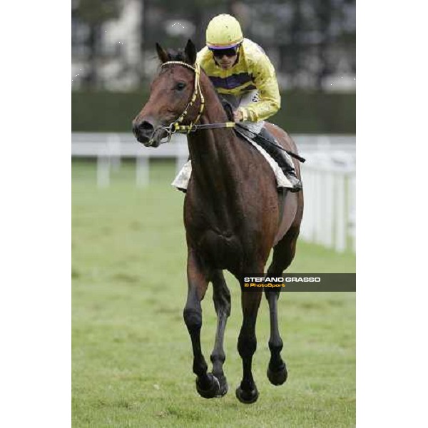 F.Spanu on Notturno di Chopin comes back after the 4th place in the Criterium du Fonds Europeen de L\' Elevage Deauville, 19th august 2006 ph. Stefano Grasso