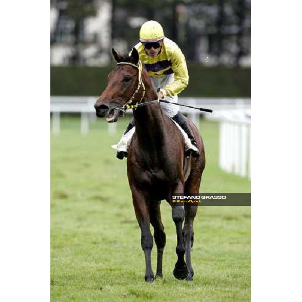 F.Spanu on Notturno di Chopin comes back after the 4th place in the Criterium du Fonds Europeen de L\' Elevage Deauville, 19th august 2006 ph. Stefano Grasso