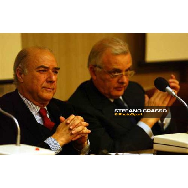 dott. Piero Studiati Berni, Presidente Soc. Alfea e dott. Guido Melzi d\'Eril Convegno \'Sulle piste d\'Europa\' Pisa, Centro Studi Le Benedettine 3rd march 2004