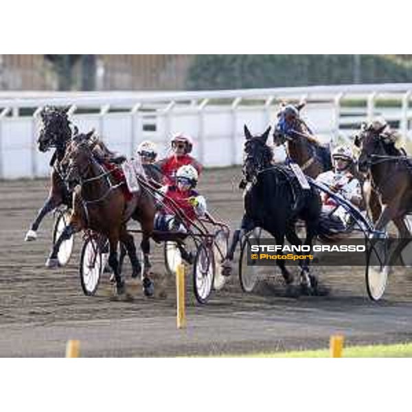 89° Derby Italiano - Oaks del Trotto - Heat C - Roberto Andreghetti with Unison Kronos wins the race Rome,Capannelle trot racecourse,24th sept.2016 ph.Stefano Grasso
