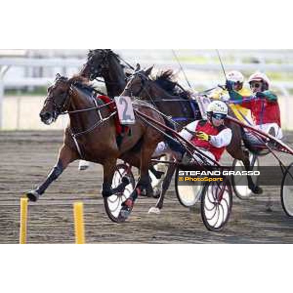 89° Derby Italiano - Oaks del Trotto - Heat C - Roberto Andreghetti with Unison Kronos wins the race Rome,Capannelle trot racecourse,24th sept.2016 ph.Stefano Grasso