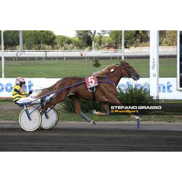89° Derby Italiano - Heat A - Pietro Gubellini with Unicka wins the race Rome,Capannelle trot racecourse,24th sept.2016 ph.Domenico Savi