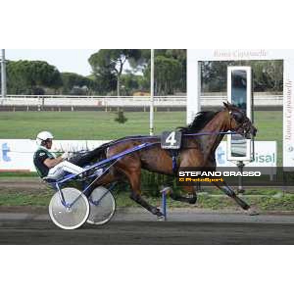89° Derby Italiano - Heat C - Enrico Bellei with Unicorno SLM wins the race Rome,Capannelle trot racecourse,24th sept.2016 ph.Domenico Savi