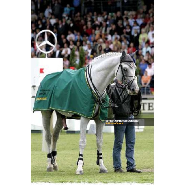 Fei Rolex World Champion - the podium happy Cavalor Cumano, best horse. Aachen, 3rd september 2006 ph. Stefano Grasso