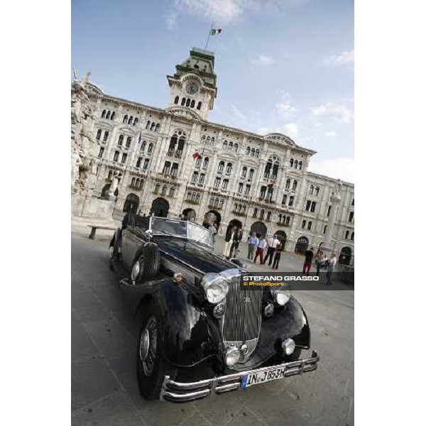 TRIESTE - 9¡ Meeting Cittˆ di Trieste for Classic Boats - Trofeo Arrigo Modugno and Sciarrelli Cup - AUDI - the Audi - Horsch manufactured on 1938 parked in Piazza dell\' Unitˆ d\'Italia Triest, 8th sept. 2006 ph. Stefano Grasso