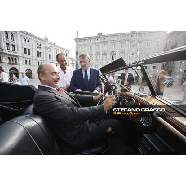 TRIESTE - 9¡ Meeting Cittˆ di Trieste for Classic Boats - Trofeo Arrigo Modugno and Sciarrelli Cup - AUDI - Mayor of Trieste, Roberto di Piazza with dott. Cerlenizza, General Manager of AutoGerma Italia Spa in front of Municipio di Trieste with