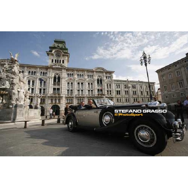 TRIESTE - 9¡ Meeting Cittˆ di Trieste for Classic Boats - Trofeo Arrigo Modugno and Sciarrelli Cup - AUDI - Mayor of Trieste, Roberto di Piazza with dott. Cerlenizza, General Manager of AutoGerma Italia Spa and avv. Giorgio Gefter Wondrich, Pres