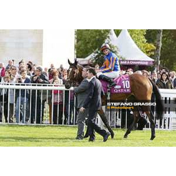 Ryan Moore on Found wins the Qatar Prix de l\'Arc de Triomphe - Aidan O\'Brien Chantilly,2nd october 2016 ph.Stefano Grasso