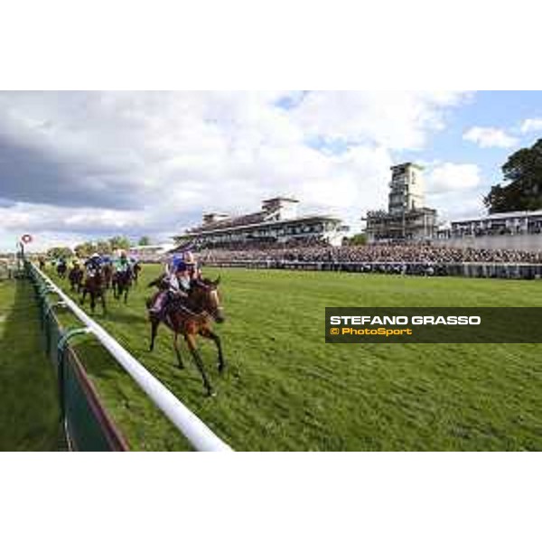 Ryan Moore on Found wins the Qatar Prix de l\'Arc de Triomphe Chantilly,2nd october 2016 ph.Stefano Grasso