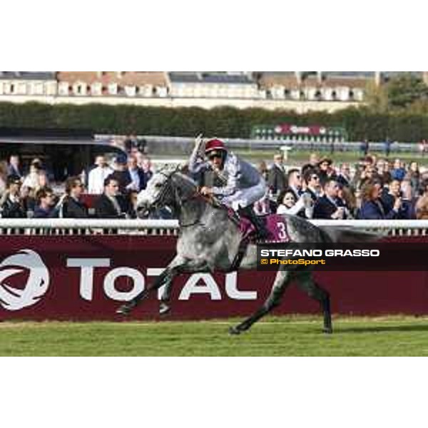 Qatar Prix de L\'Arc de Triomphe - J.Auge on Al Mourtajez wins the Qatar Arabian World Cup Chantilly,2nd october 2016 ph.Stefano Grasso