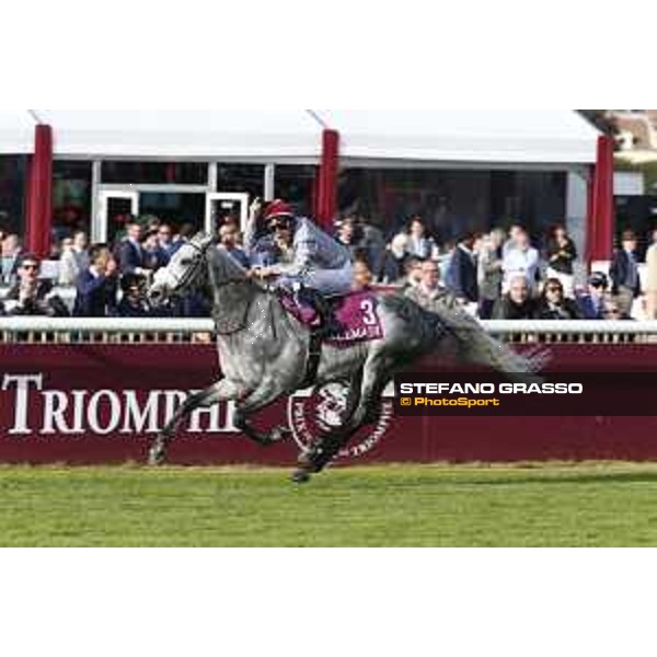 Qatar Prix de L\'Arc de Triomphe - J.Auge on Al Mourtajez wins the Qatar Arabian World Cup Chantilly,2nd october 2016 ph.Stefano Grasso
