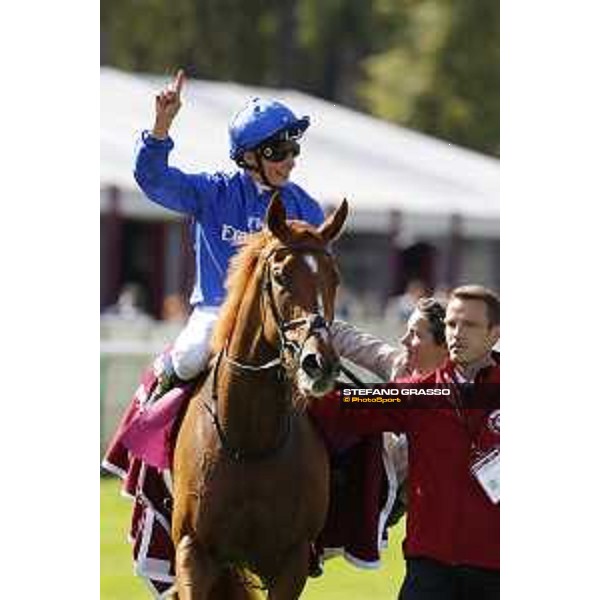 Qatar Prix de L\'Arc de Triomphe - Total Prix Marcel Boussac - William Buick on Wuheida wins the race Chantilly,2nd october 2016 ph.Stefano Grasso