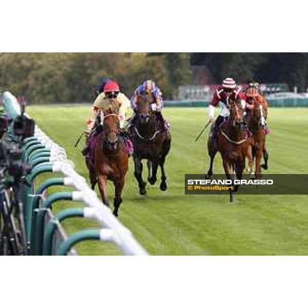 Qatar Prix de L\'Arc de Triomphe - PCBoudot on National Defense wins the Qatar Prix Jean Luc Lagardere Chantilly,2nd october 2016 ph.Stefano Grasso
