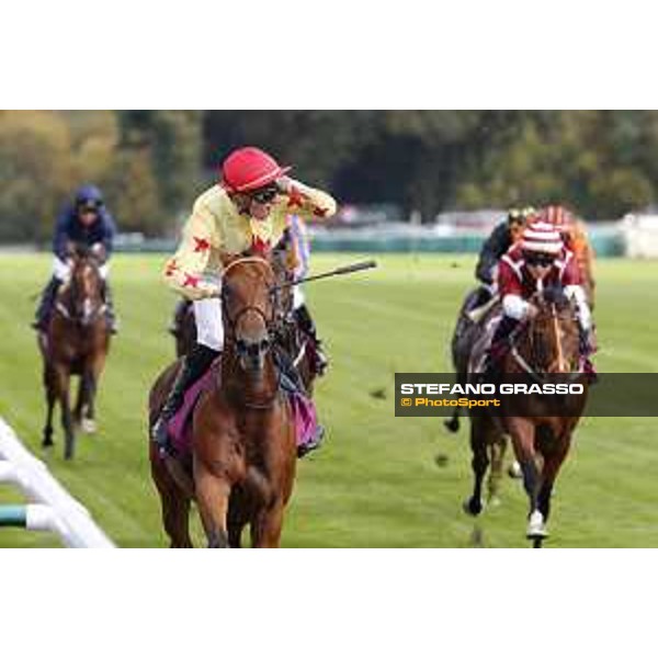 Qatar Prix de L\'Arc de Triomphe - PCBoudot on National Defense wins the Qatar Prix Jean Luc Lagardere Chantilly,2nd october 2016 ph.Stefano Grasso
