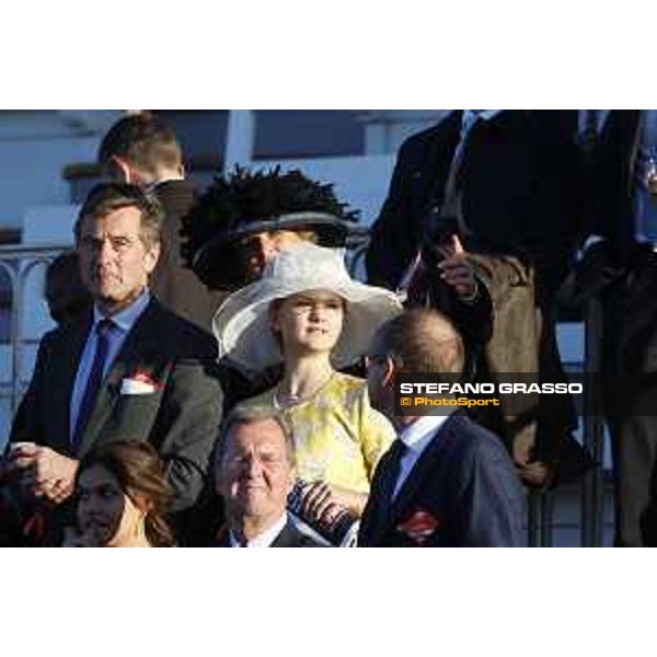 Qatar Prix de L\'Arc de Triomphe - Racegoers Chantilly,2nd october 2016 ph.Stefano Grasso