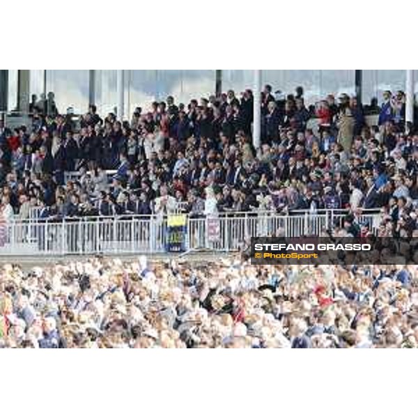 Qatar Prix de L\'Arc de Triomphe - Racegoers Chantilly,2nd october 2016 ph.Stefano Grasso