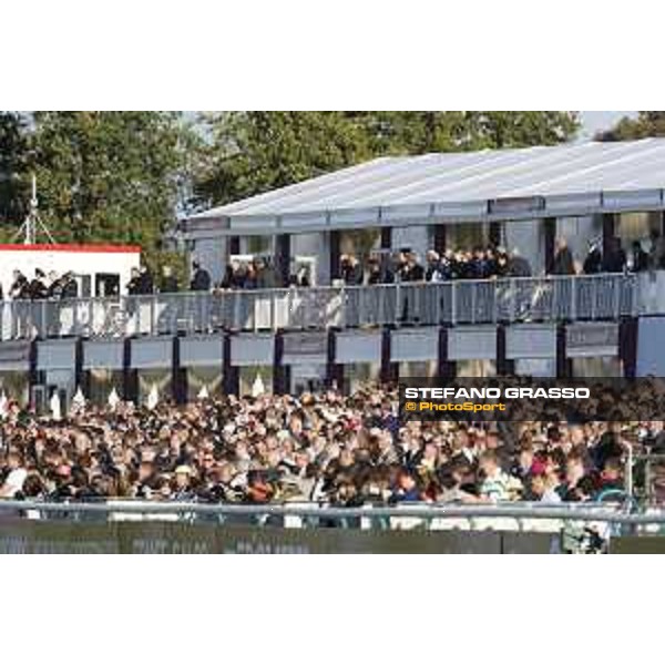 Qatar Prix de L\'Arc de Triomphe - Racegoers Chantilly,2nd october 2016 ph.Stefano Grasso