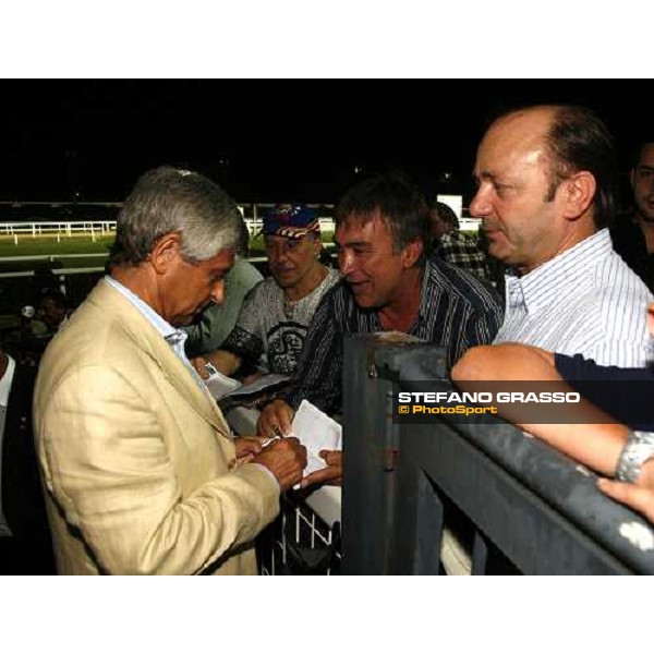 Roma - Capannelle racetrack - unveiling of the new lightning system- On. Gianni Rivera sing autographs Rome, 9th sept. 2006 ph. Stefano Grasso