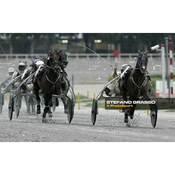 Roberto Andreghetti with Felix del Nord wins Gran Premio Continentale - II Trofeo Gioco del Lotto, beating Enrico Bellei with Fly to the Moon Bologna, 17th september 2006 ph. Stefano Grasso