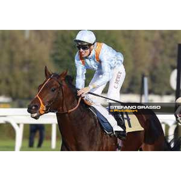 Christian Demuro on Ventura Storm wins the Gran Premio del Jockey Club Milan,San Siro galopp racecourse 16/10/2016 ph.Stefano Grasso