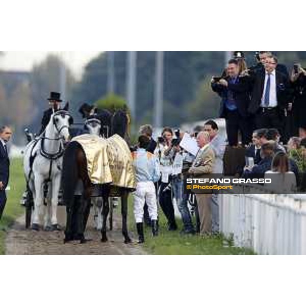 Ventura Storm wins the Gran Premio del Jockey Club Milan,San Siro galopp racecourse 16/10/2016 ph.Stefano Grasso