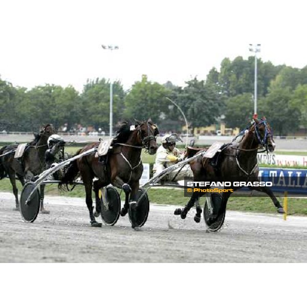 Roberto Andreghetti with Felix del Nord wins Gran Premio Continentale - II Trofeo Gioco del Lotto, beating Enrico Bellei with Fly to the Moon Bologna, 17th september 2006 ph. Stefano Grasso