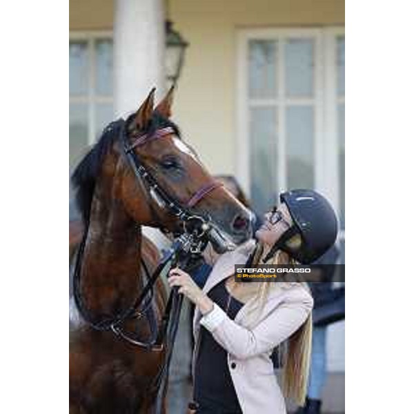 Christian Demuro on Samima wins the Premio Milano Jockey Club Stakes (PSA) trainer Karin Van den Bos Milano-San Siro racecourse,16/10/2016 ph.Stefano Grasso