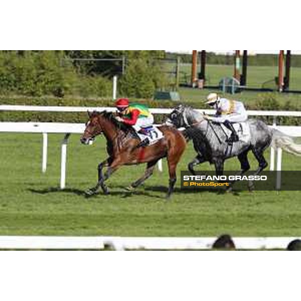 Christian Demuro on Samima wins the Premio Milano Jockey Club Stakes (PSA) trainer Karin Van den Bos Milano-San Siro racecourse,16/10/2016 ph.Stefano Grasso