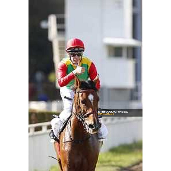 Christian Demuro on Samima wins the Premio Milano Jockey Club Stakes (PSA) trainer Karin Van den Bos Milano-San Siro racecourse,16/10/2016 ph.Stefano Grasso