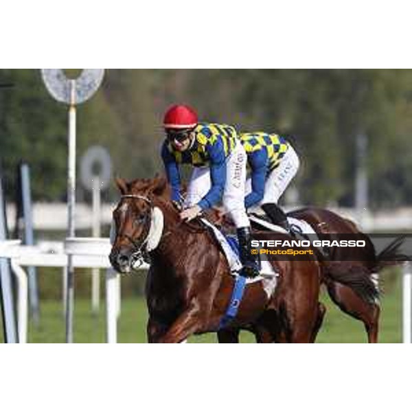 Christian Demuro on Voice of Love wins the Premio del Piazzale Milano - San Siro racecourse,16/10/2016 ph.Stefano Grasso