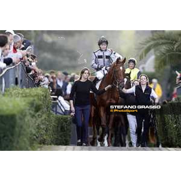 Blond Me . Jimmy Fortune Roma - Capannelle racecourse,23rd october 2016 ph.Stefano Grasso